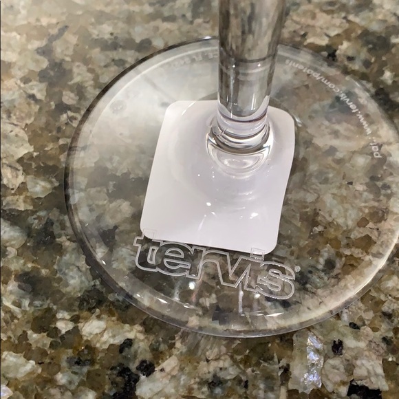 BNWT Tervis Plastic Princess Disney Wine Glass - Picture 3 of 6